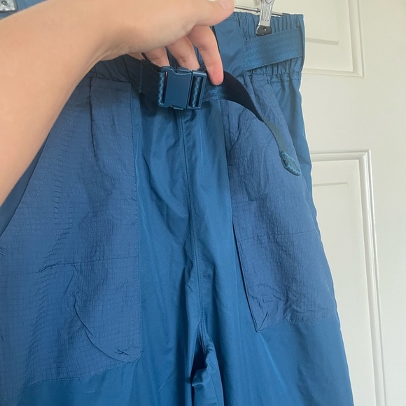 Nike teal nylon joggers with belt small - Picture 4 of 8